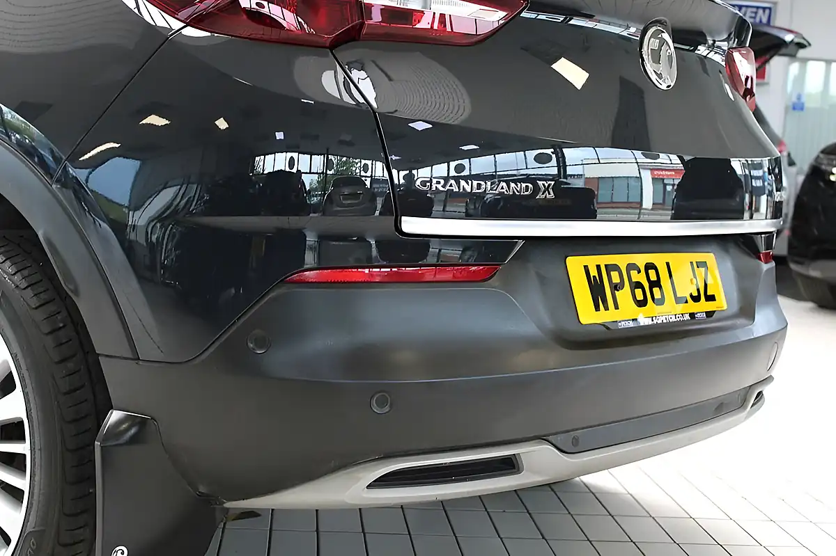 Used 2019 Vauxhall Grandland X Tech Line Nav Grey - Interior and Exterior details 18