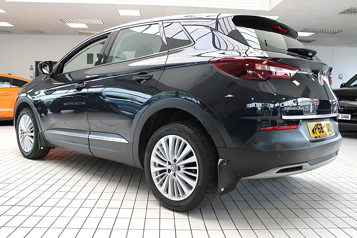 Used 2019 Vauxhall Grandland X Tech Line Nav Grey - Interior and Exterior details 19