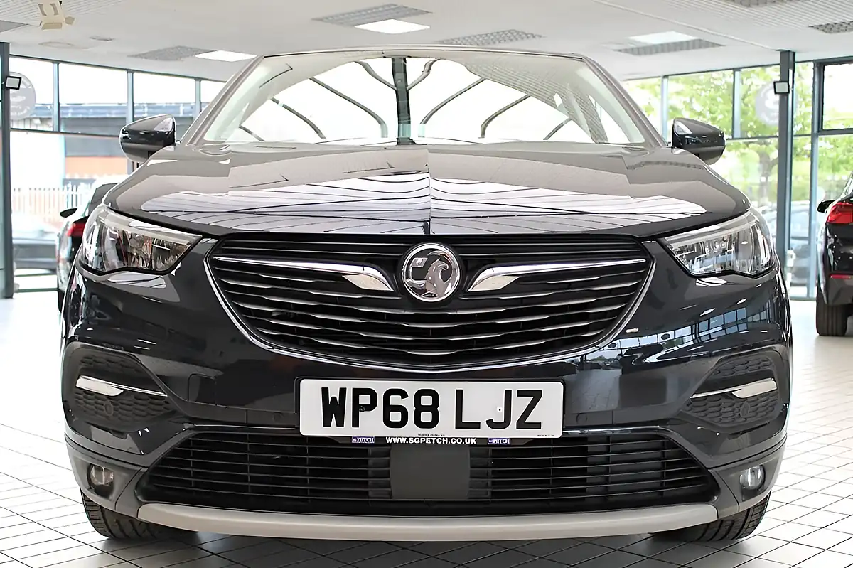 Used 2019 Vauxhall Grandland X Tech Line Nav Grey - Interior and Exterior details 8
