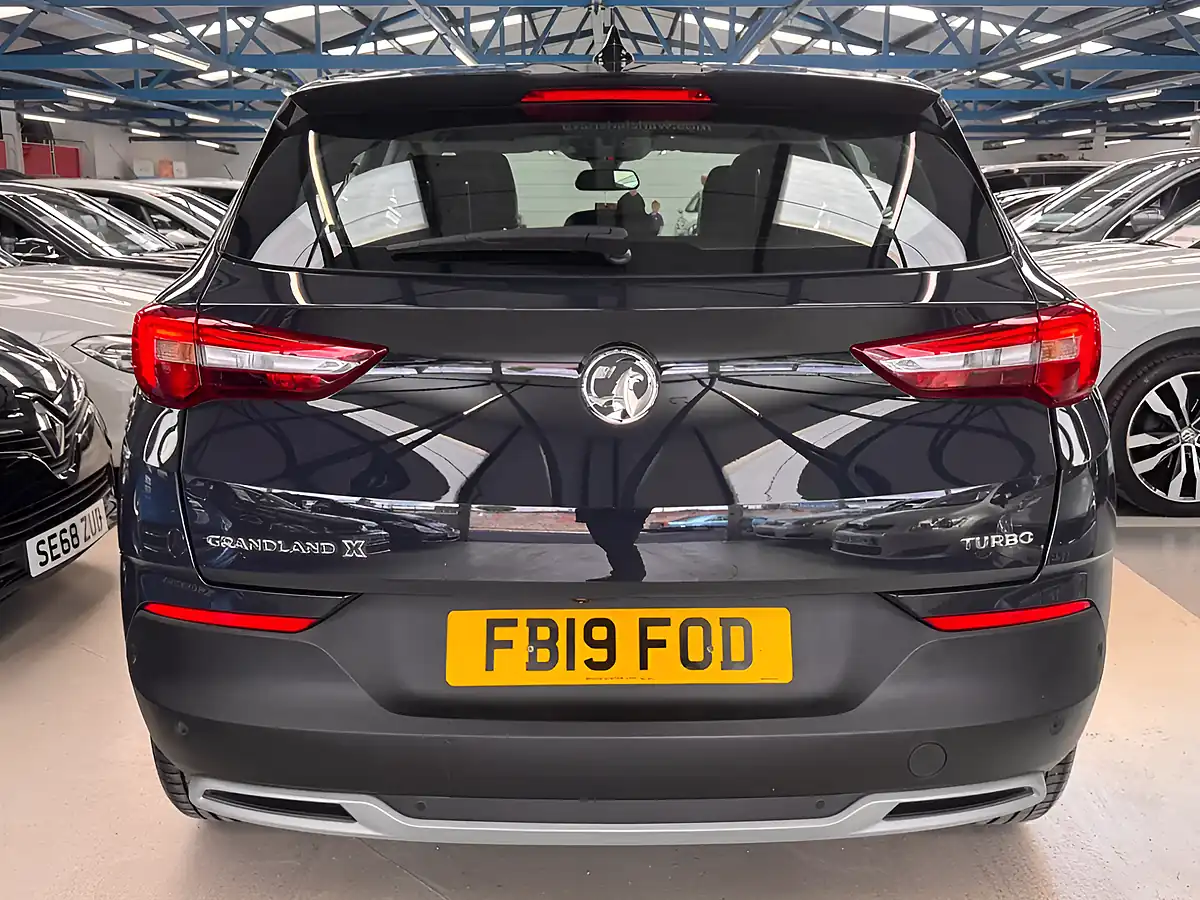 Used 2019 Vauxhall Grandland X Tech Line Nav Grey - Interior and Exterior details 11