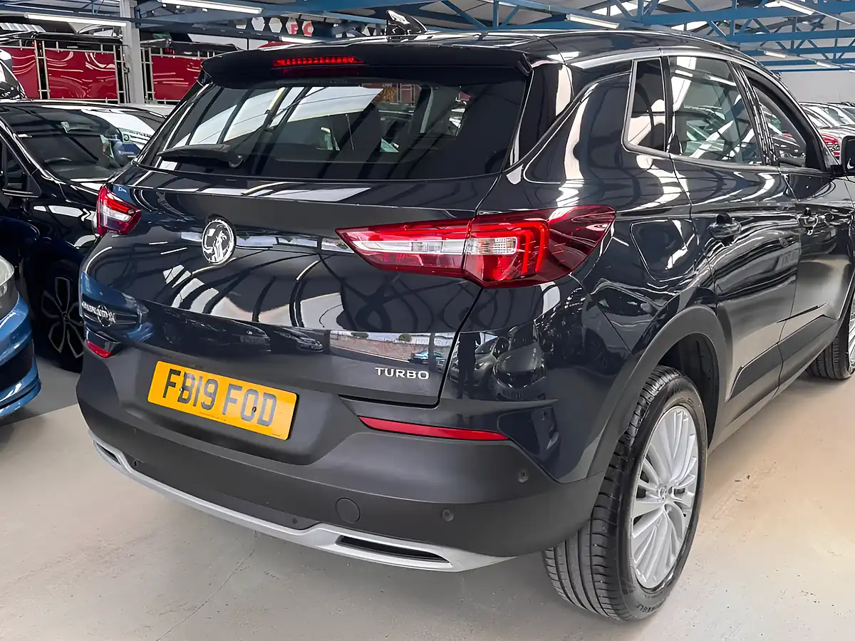 Used 2019 Vauxhall Grandland X Tech Line Nav Grey - Interior and Exterior details 12