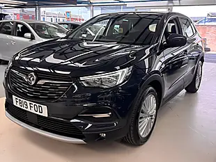 Used 2019 Vauxhall Grandland X Tech Line Nav Grey - Interior and Exterior details 9
