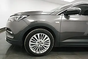 Used 2019 Vauxhall Grandland X Tech Line Nav Grey - Interior and Exterior details 7