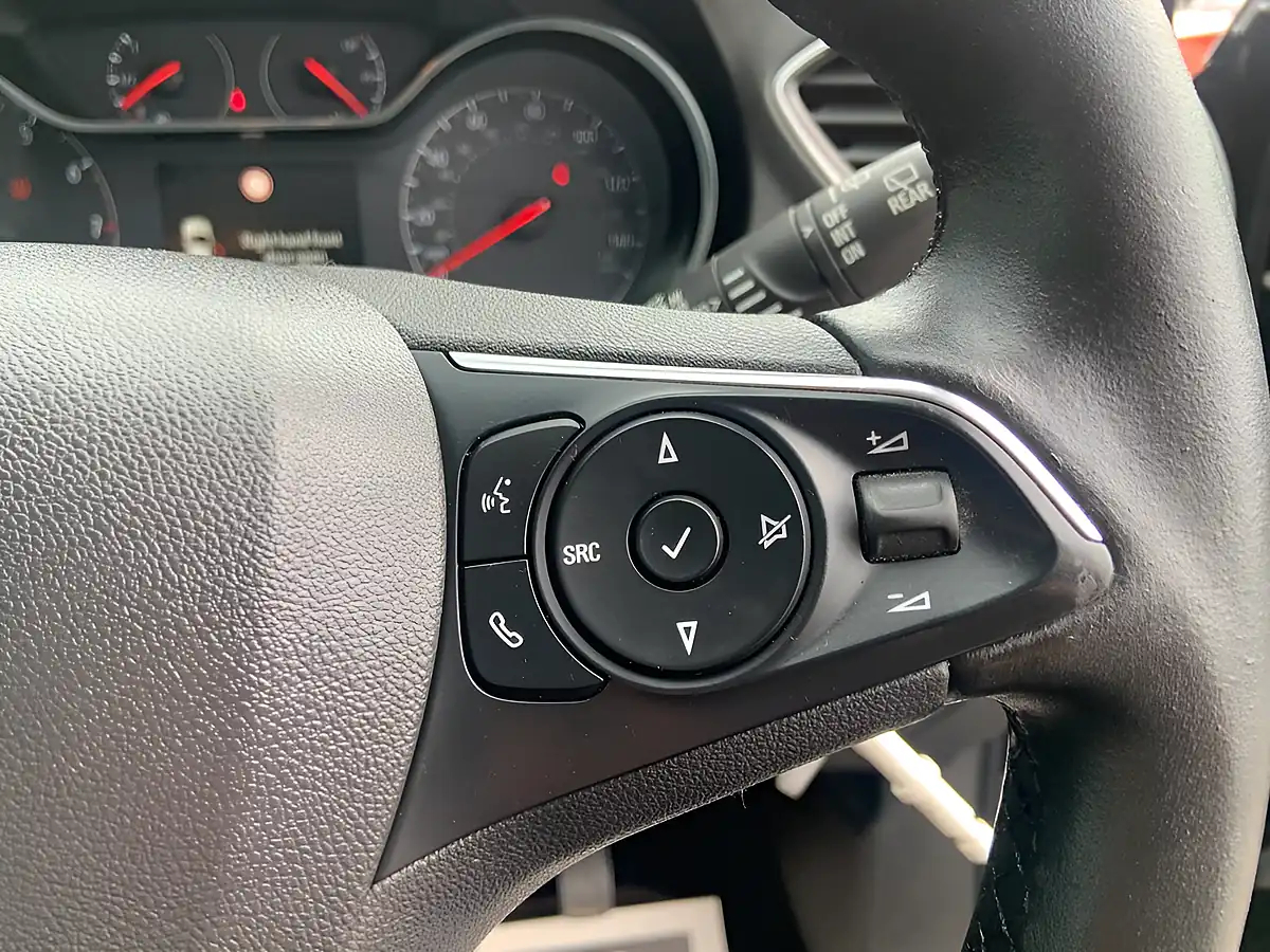 Used 2019 Vauxhall Grandland X Tech Line Nav Purple - Interior and Exterior details 12