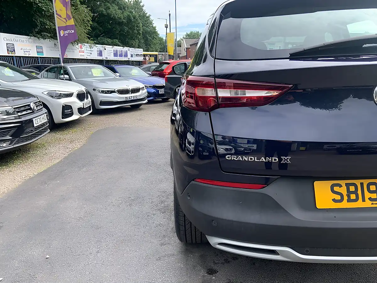 Used 2019 Vauxhall Grandland X Tech Line Nav Purple - Interior and Exterior details 8