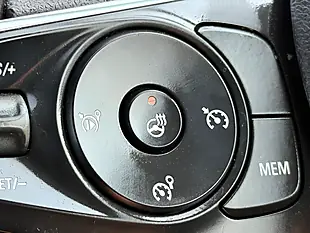 Used 2019 Vauxhall Grandland X Tech Line Nav Red - Interior and Exterior details 17