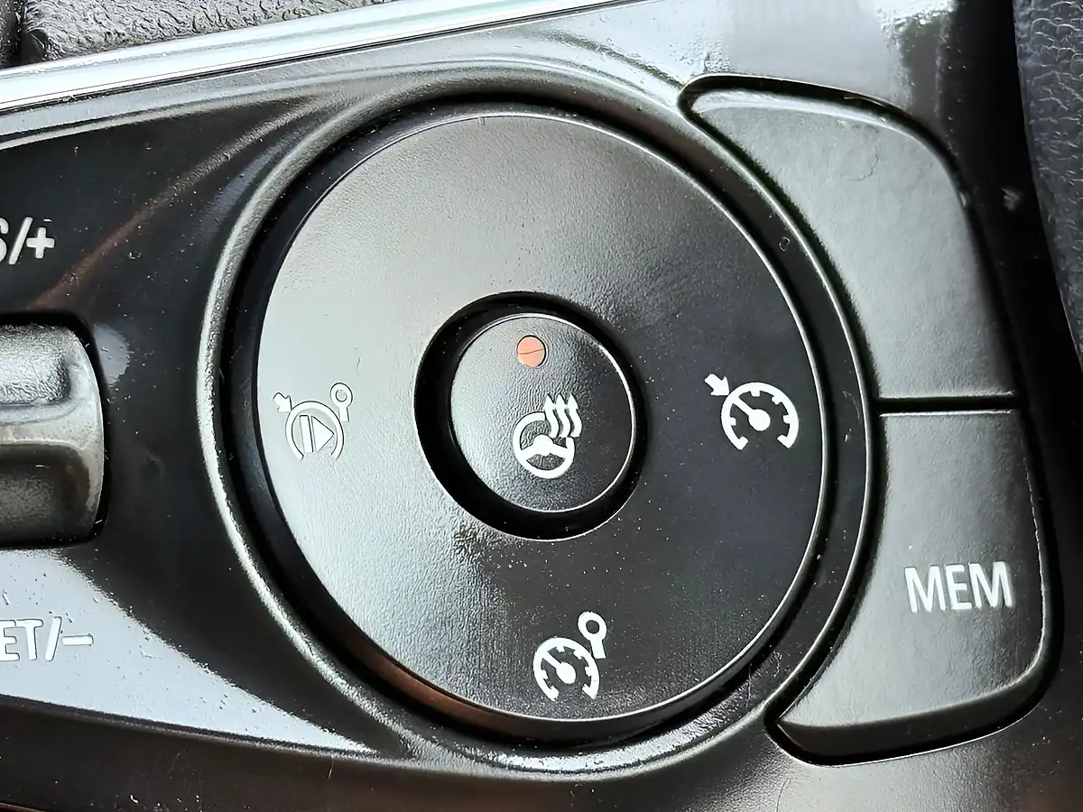 Used 2019 Vauxhall Grandland X Tech Line Nav Red - Interior and Exterior details 17