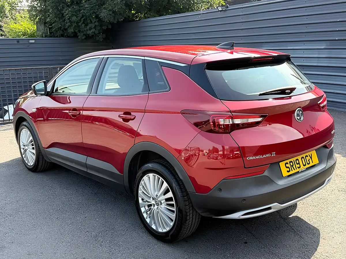 Used 2019 Vauxhall Grandland X Tech Line Nav Red - Interior and Exterior details 7