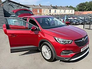 Used 2019 Vauxhall Grandland X Tech Line Nav Red - Interior and Exterior details 9