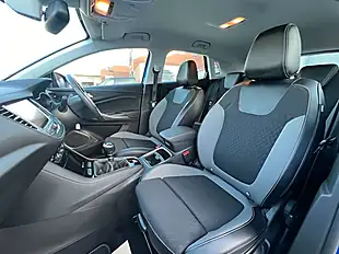 Used 2019 Vauxhall Grandland X Tech Line Nav Topaz Blue - Interior and Exterior details 14