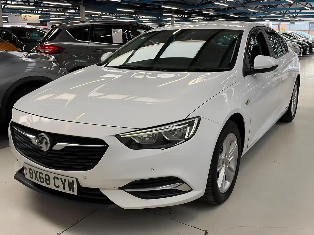Used 2019 Vauxhall Insignia Design Grand Sport White - Interior and Exterior details 10