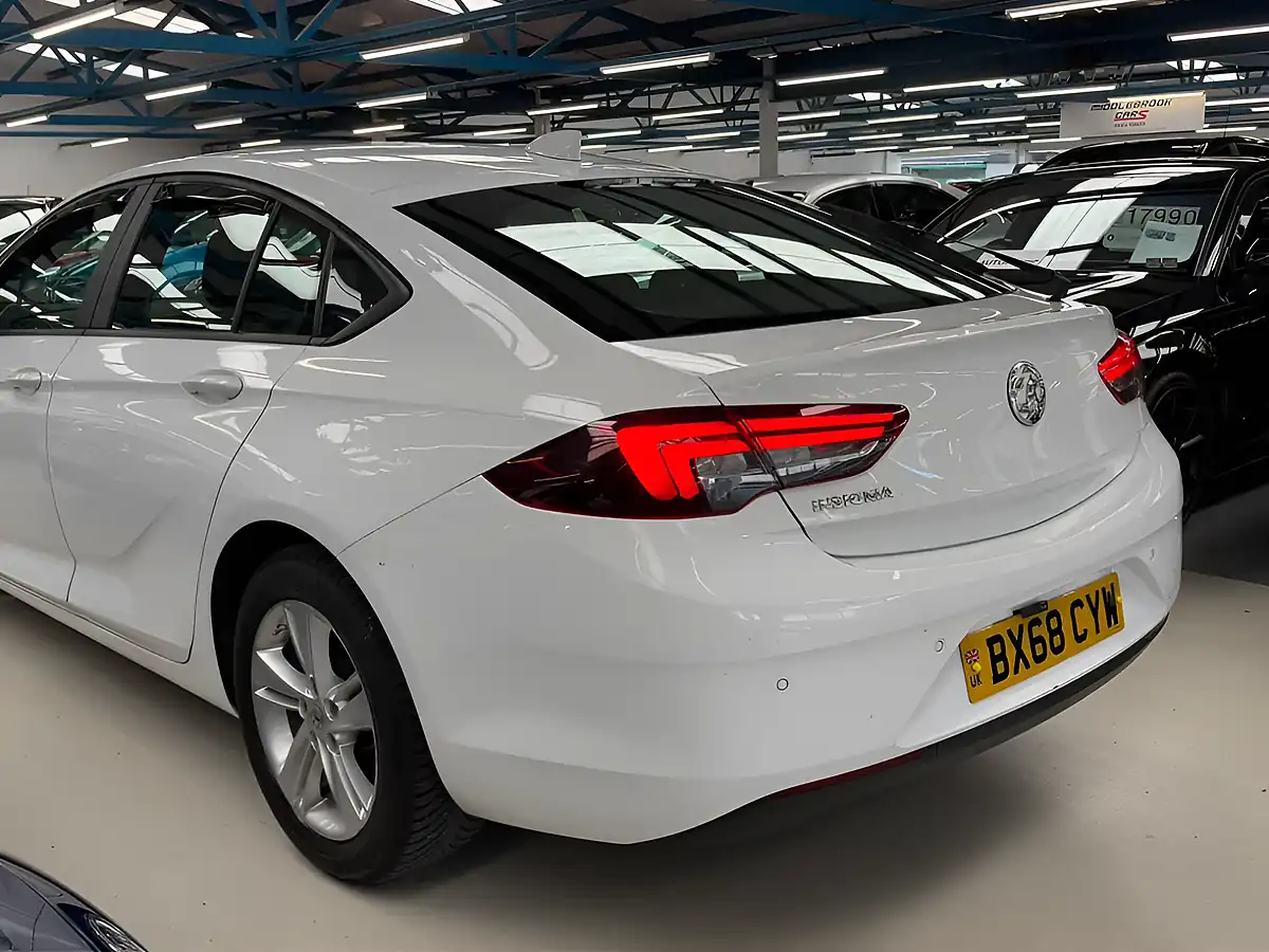 Used 2019 Vauxhall Insignia Design Grand Sport White - Interior and Exterior details 4