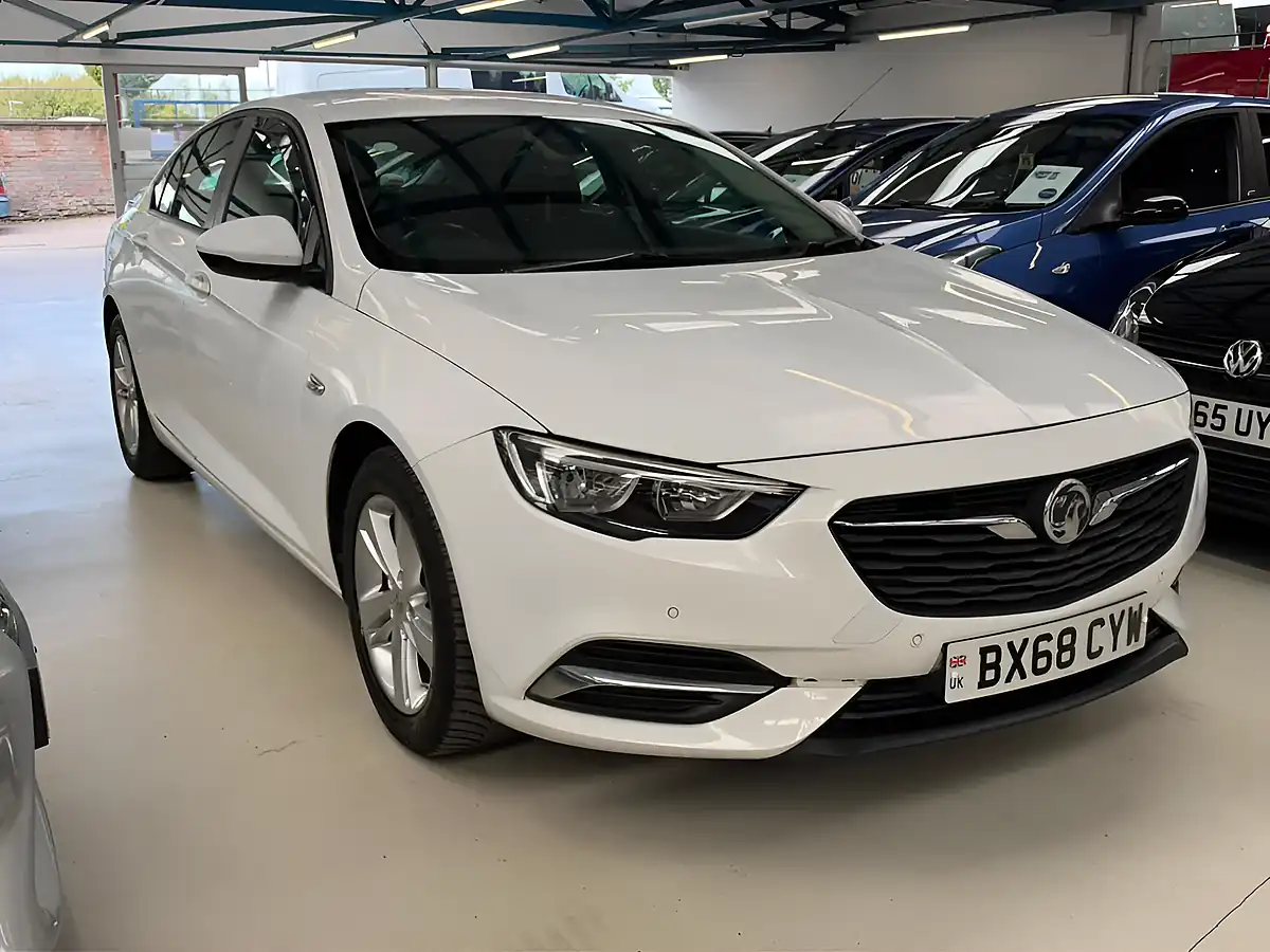 Used 2019 Vauxhall Insignia Design Grand Sport White - Interior and Exterior details 6