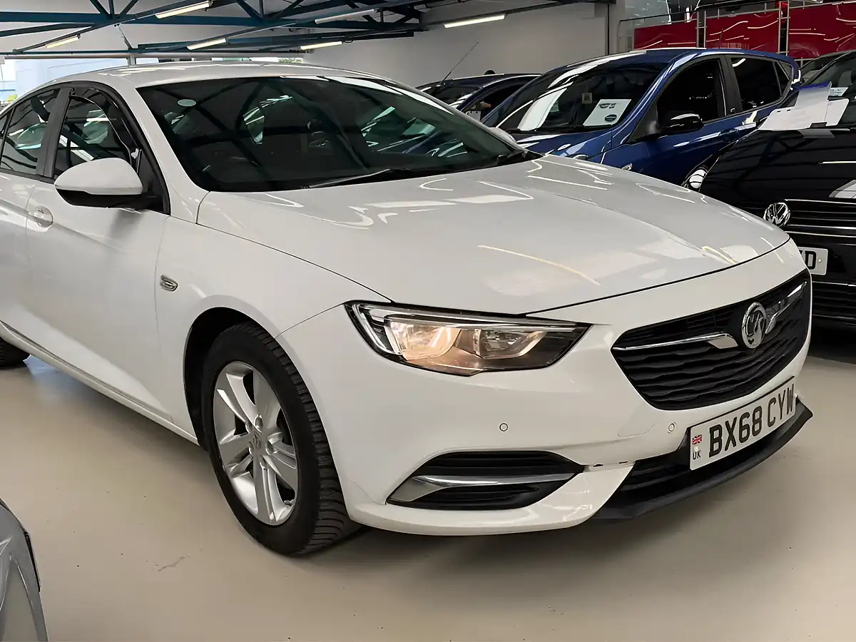 Used 2019 Vauxhall Insignia Design Grand Sport White - Interior and Exterior details 8