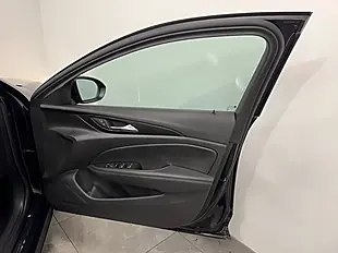 Used 2019 Vauxhall Insignia Sri Nav Grand Sport Black - Interior and Exterior details 12