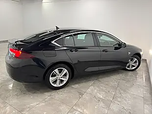 Used 2019 Vauxhall Insignia Sri Nav Grand Sport Black - Interior and Exterior details 8
