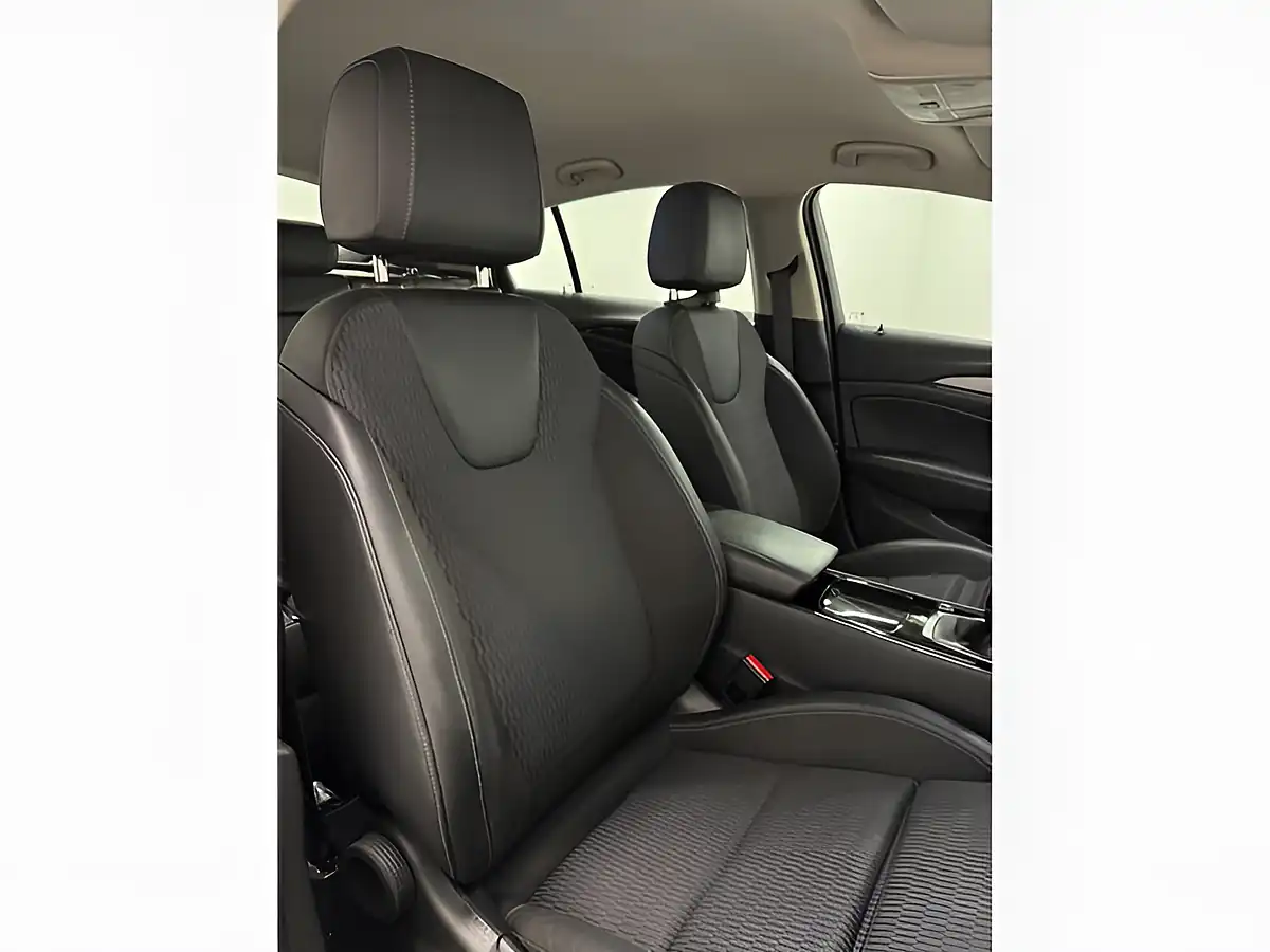 Used 2019 Vauxhall Insignia Sri Nav Grand Sport Black - Interior and Exterior details 9