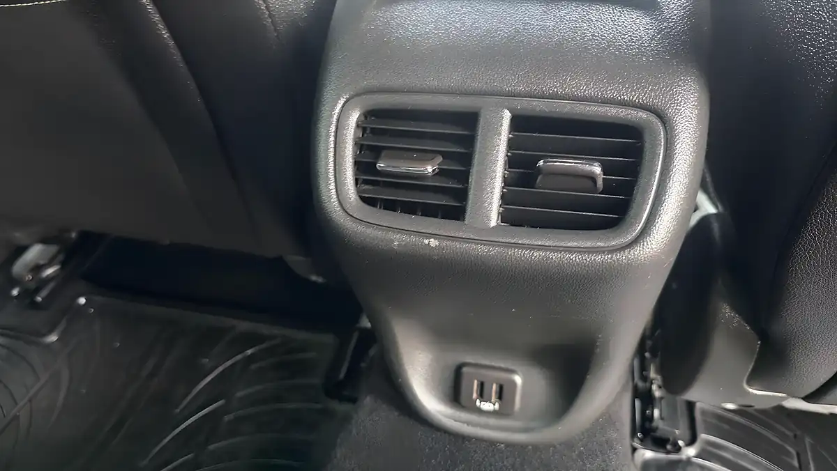 Used 2019 Vauxhall Insignia Sri Vx Line Nav Blue - Interior and Exterior details 16