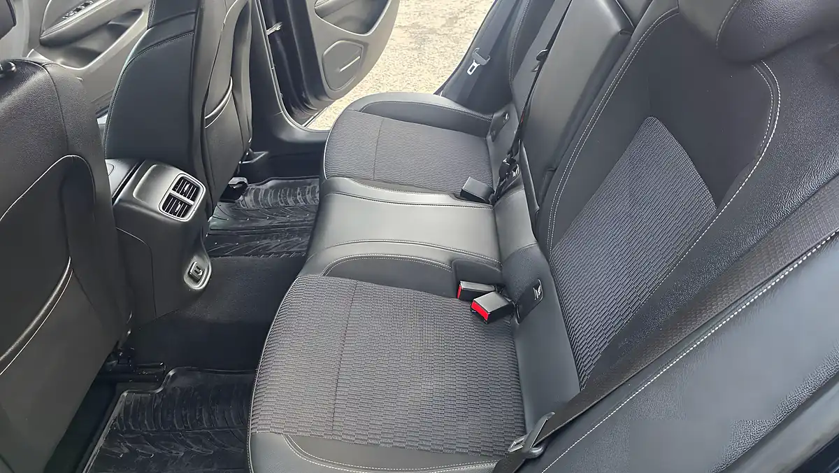 Used 2019 Vauxhall Insignia Sri Vx Line Nav Blue - Interior and Exterior details 17