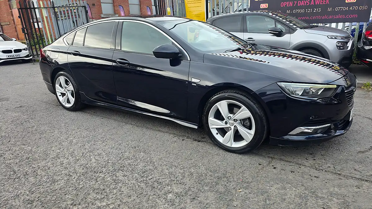 Used 2019 Vauxhall Insignia Sri Vx Line Nav Blue - Interior and Exterior details 4