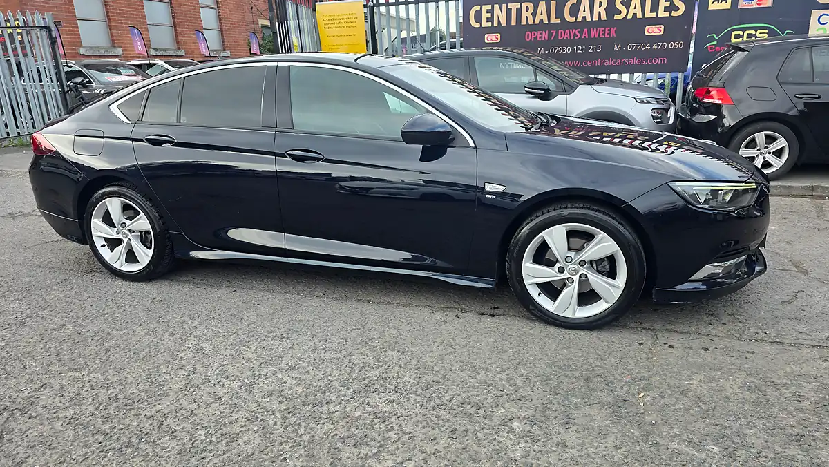 Used 2019 Vauxhall Insignia Sri Vx Line Nav Blue - Interior and Exterior details 5