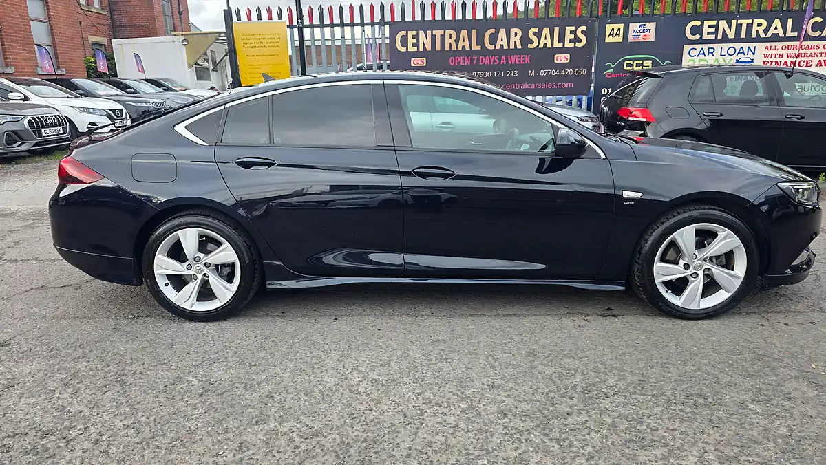 Used 2019 Vauxhall Insignia Sri Vx Line Nav Blue - Interior and Exterior details 8