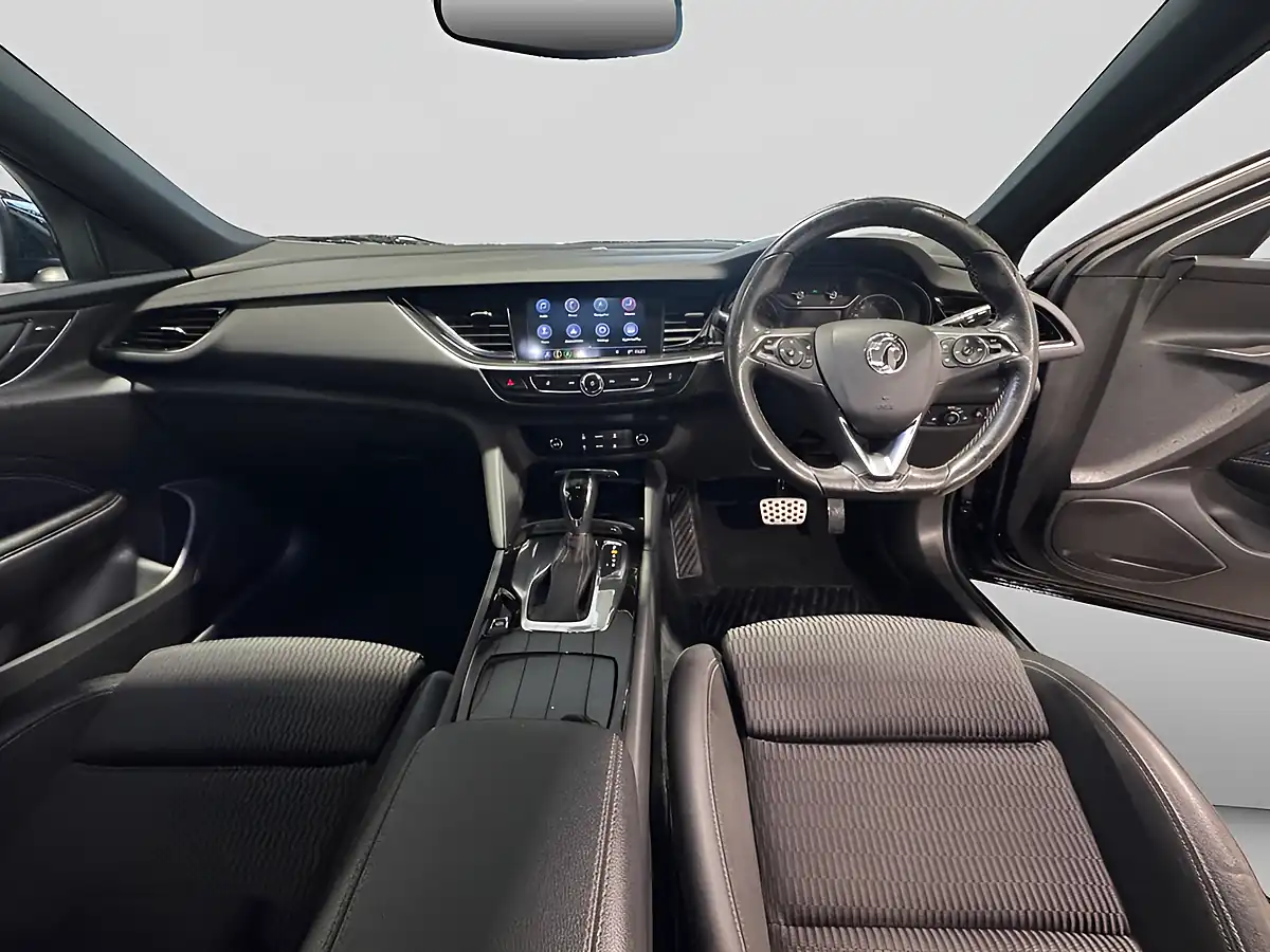 Used 2019 Vauxhall Insignia Sri Vx Line Nav Blue - Interior and Exterior details 14