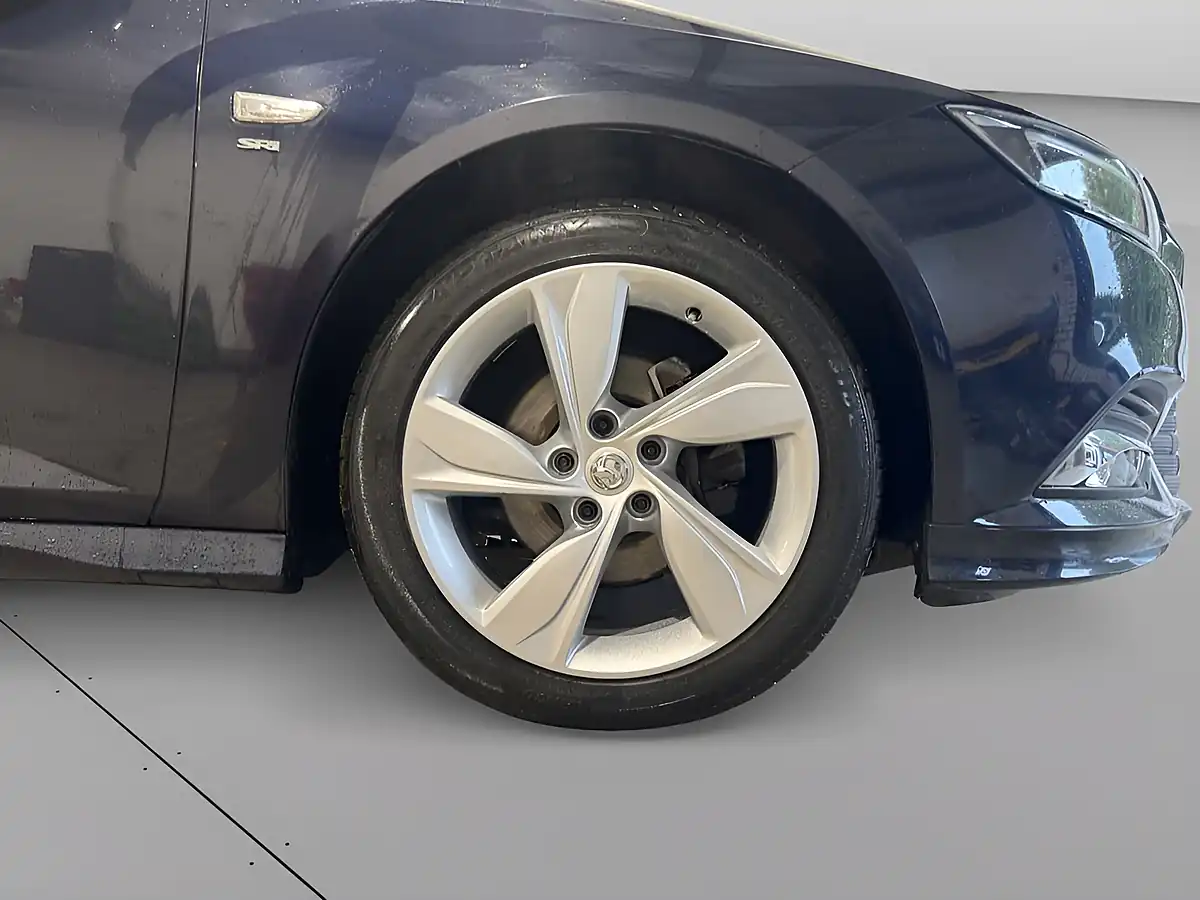 Used 2019 Vauxhall Insignia Sri Vx Line Nav Blue - Interior and Exterior details 9