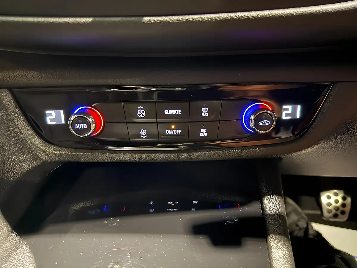 Used 2019 Vauxhall Insignia Sri Vx Line Nav Grand Sport Black - Interior and Exterior details 19
