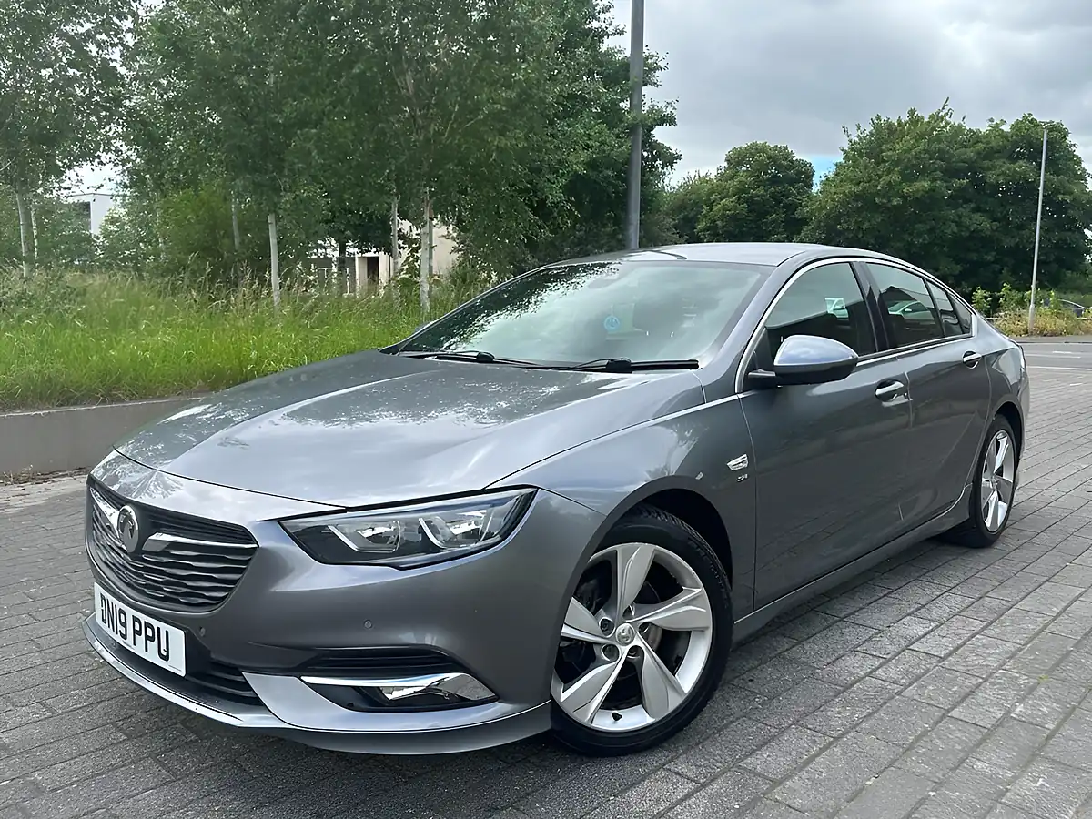 Used 2019 Vauxhall Insignia Sri Vx Line Nav Grand Sport Grey - Interior and Exterior details 17