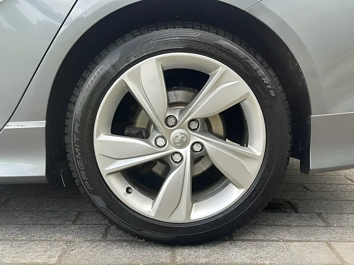 Used 2019 Vauxhall Insignia Sri Vx Line Nav Grand Sport Grey - Interior and Exterior details 20