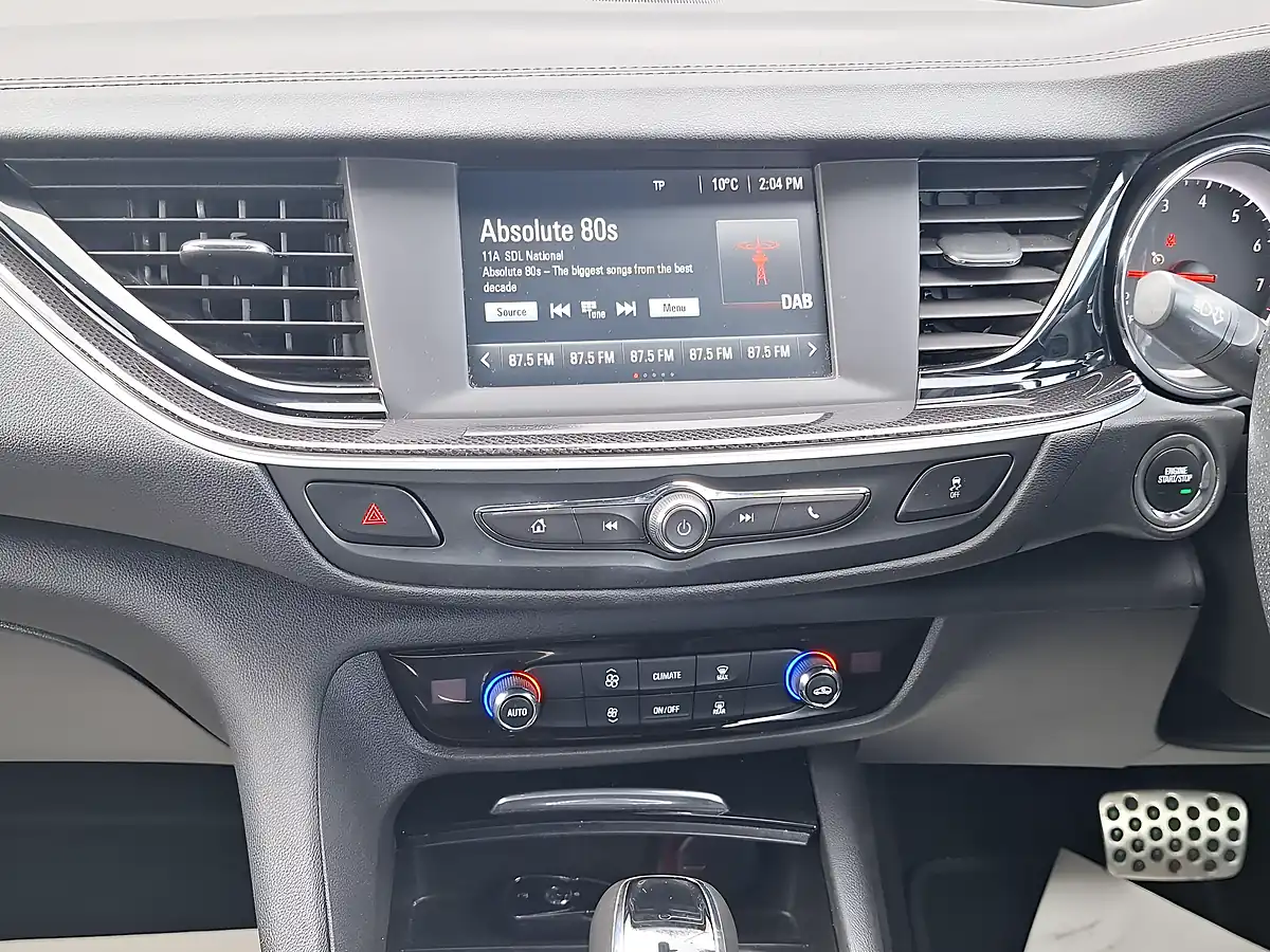 Used 2019 Vauxhall Insignia Sri Vx Line Nav Red - Interior and Exterior details 16