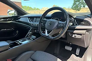 Used 2019 Vauxhall Insignia Sri Vx Line Nav Silver - Interior and Exterior details 10