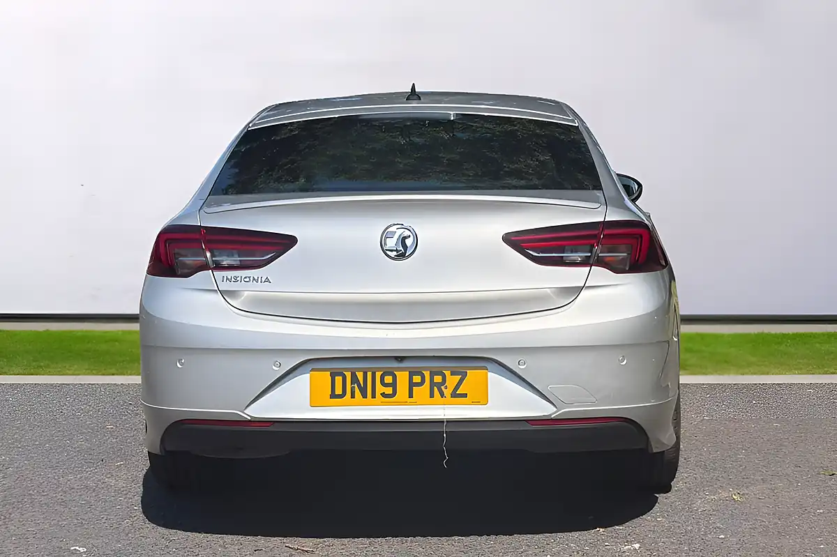 Used 2019 Vauxhall Insignia Sri Vx Line Nav Silver - Interior and Exterior details 6