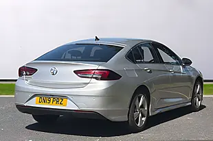 Used 2019 Vauxhall Insignia Sri Vx Line Nav Silver - Interior and Exterior details 8