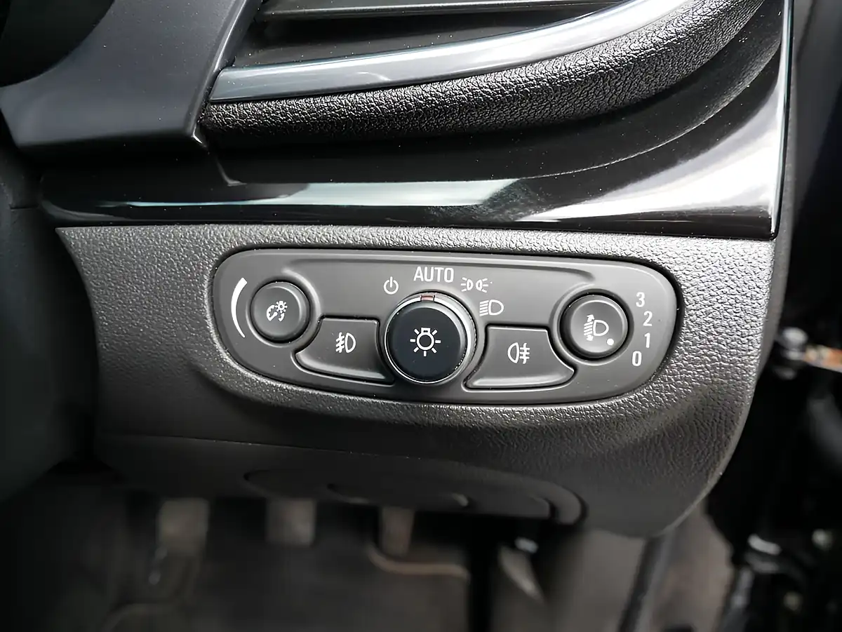 Used 2019 Vauxhall Mokka X Active Black - Interior and Exterior details 15
