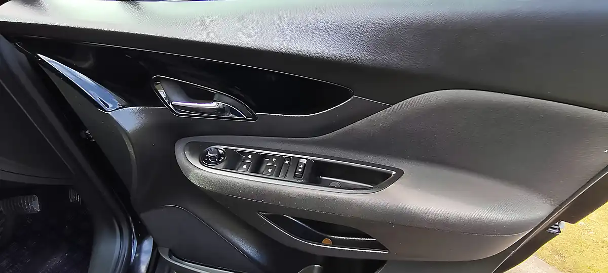 Used 2019 Vauxhall Mokka X Active Black - Interior and Exterior details 10