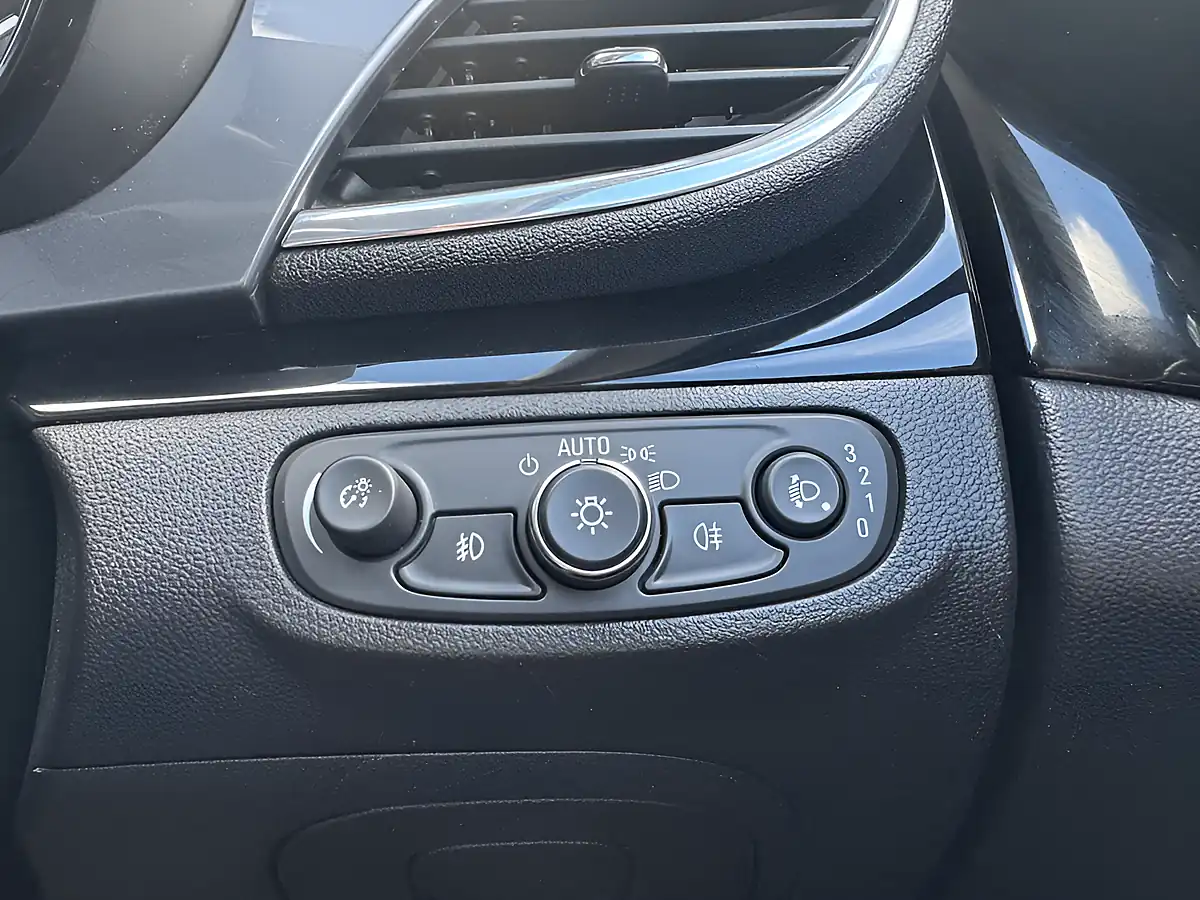 Used 2019 Vauxhall Mokka X Active Grey - Interior and Exterior details 19
