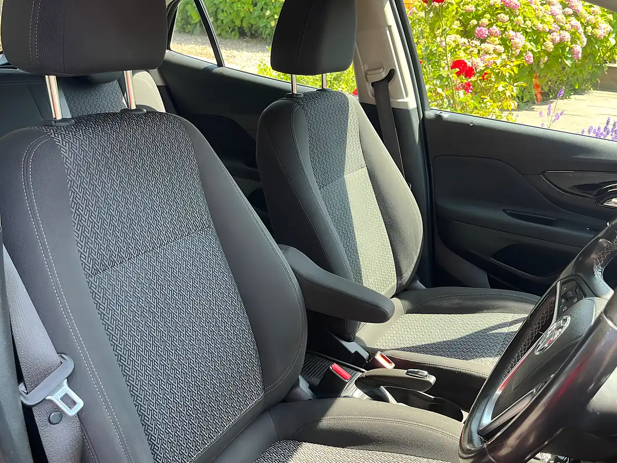 Used 2019 Vauxhall Mokka X Active Red - Interior and Exterior details 12