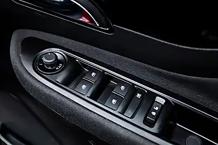 Used 2019 Vauxhall Mokka X Active Red - Interior and Exterior details 15