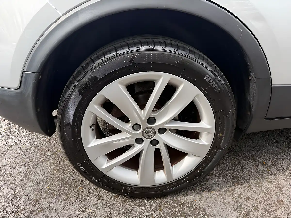 Used 2019 Vauxhall Mokka X Active Silver - Interior and Exterior details 12
