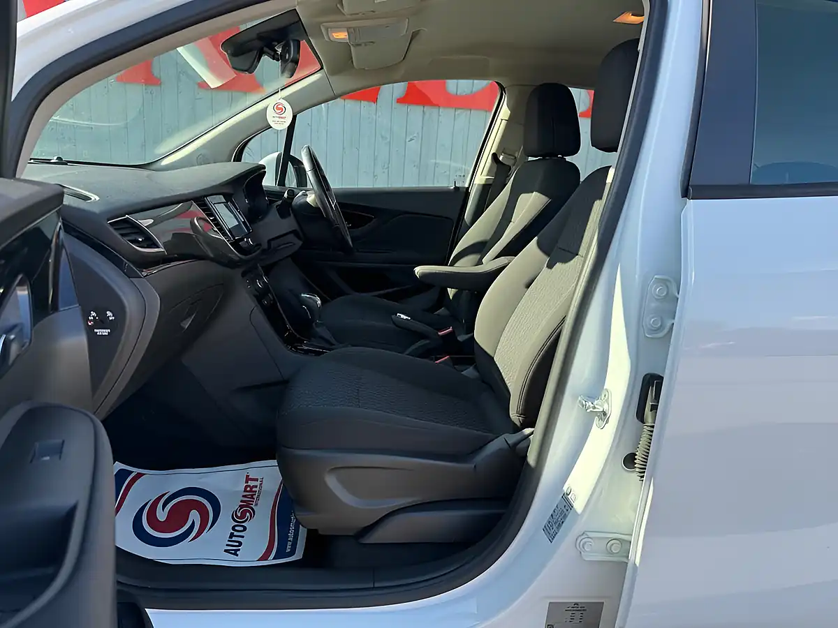 Used 2019 Vauxhall Mokka X Active White - Interior and Exterior details 11