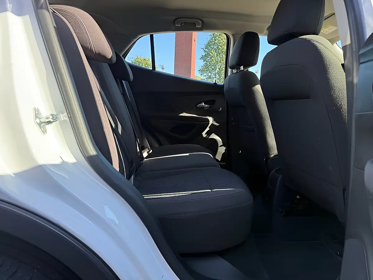 Used 2019 Vauxhall Mokka X Active White - Interior and Exterior details 17