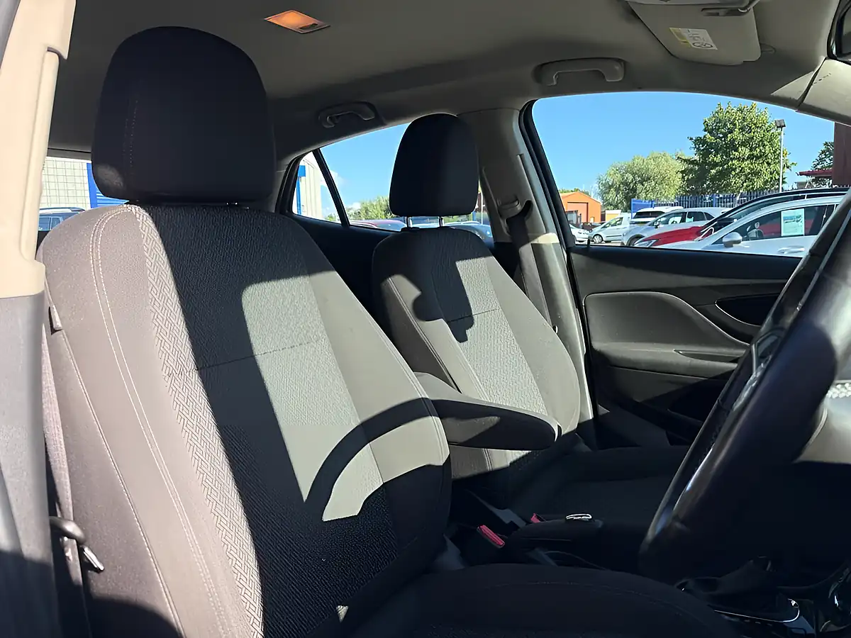 Used 2019 Vauxhall Mokka X Active White - Interior and Exterior details 18