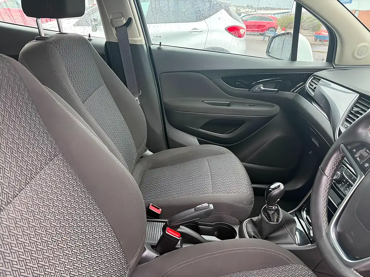 Used 2019 Vauxhall Mokka X Active White - Interior and Exterior details 13