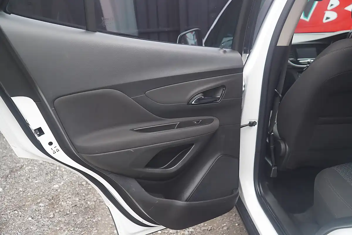 Used 2019 Vauxhall Mokka X Active White - Interior and Exterior details 17