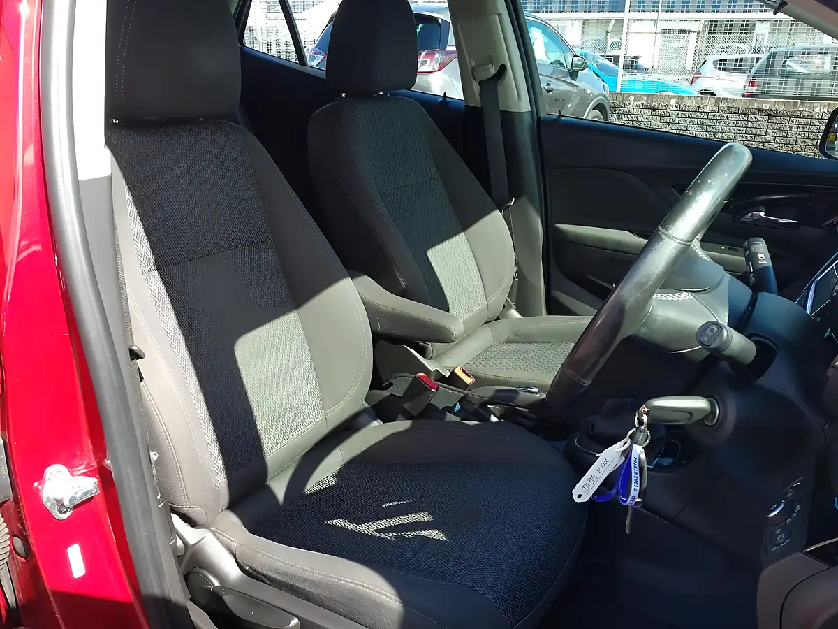 Used 2019 Vauxhall Mokka X Design Nav Red - Interior and Exterior details 11