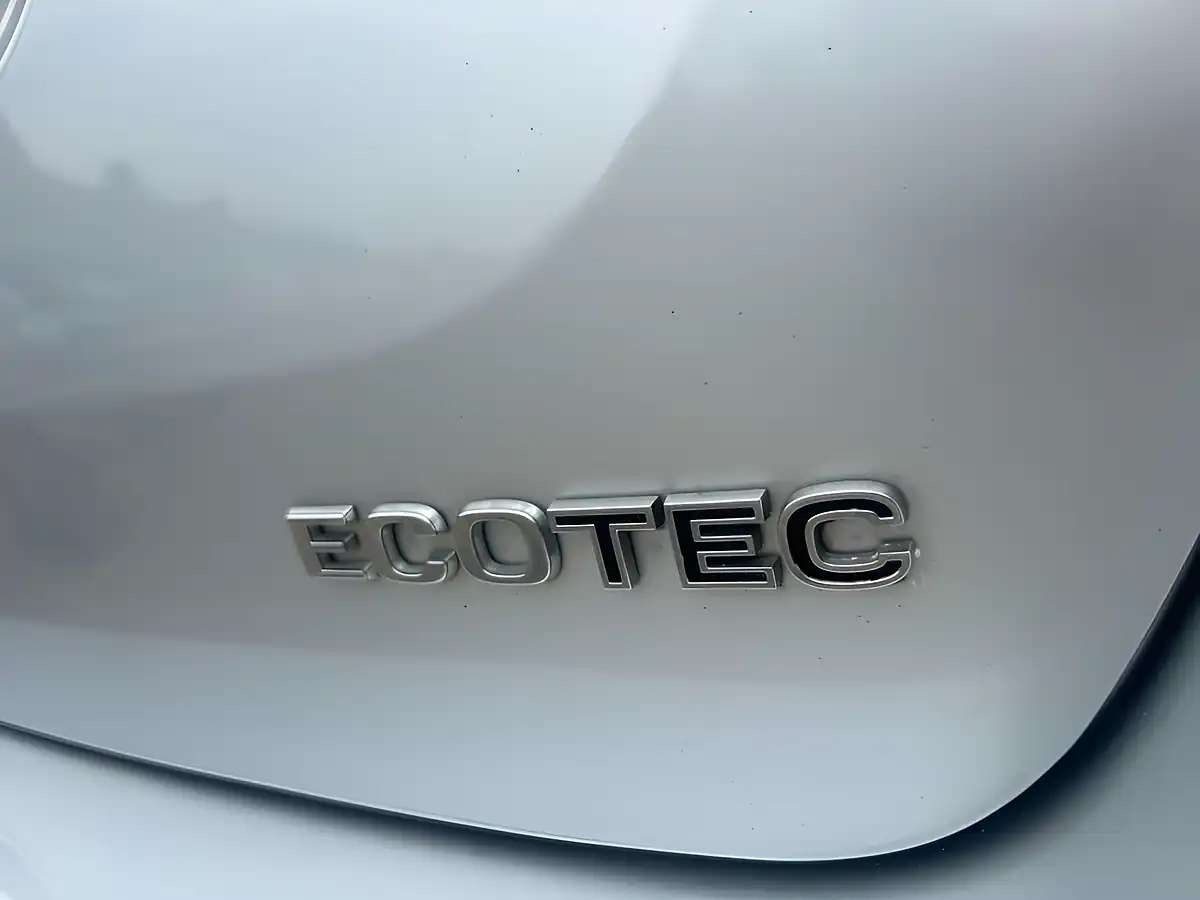 Used 2019 Vauxhall Mokka X Design Nav Silver - Interior and Exterior details 11