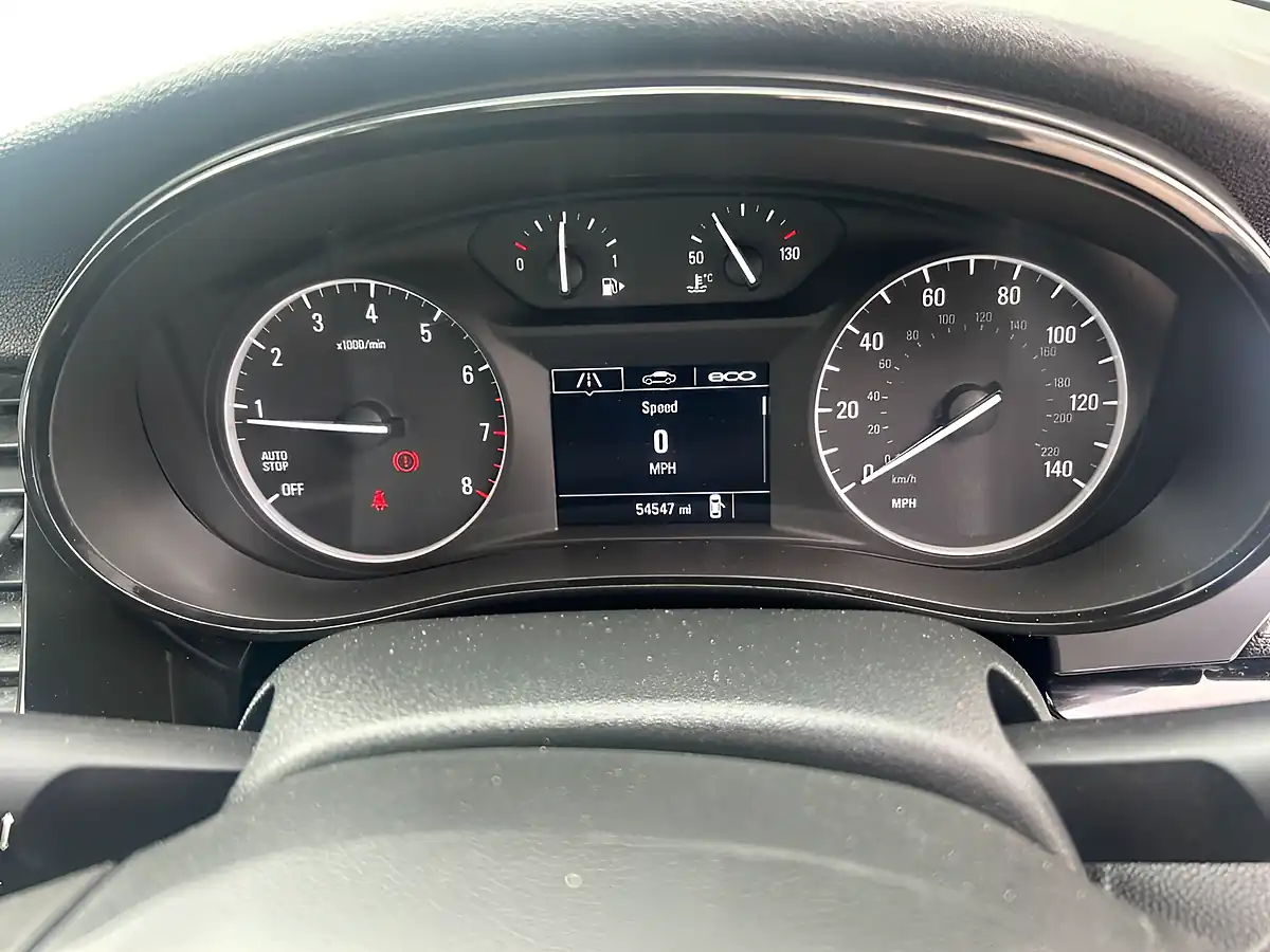 Used 2019 Vauxhall Mokka X Design Nav Silver - Interior and Exterior details 14