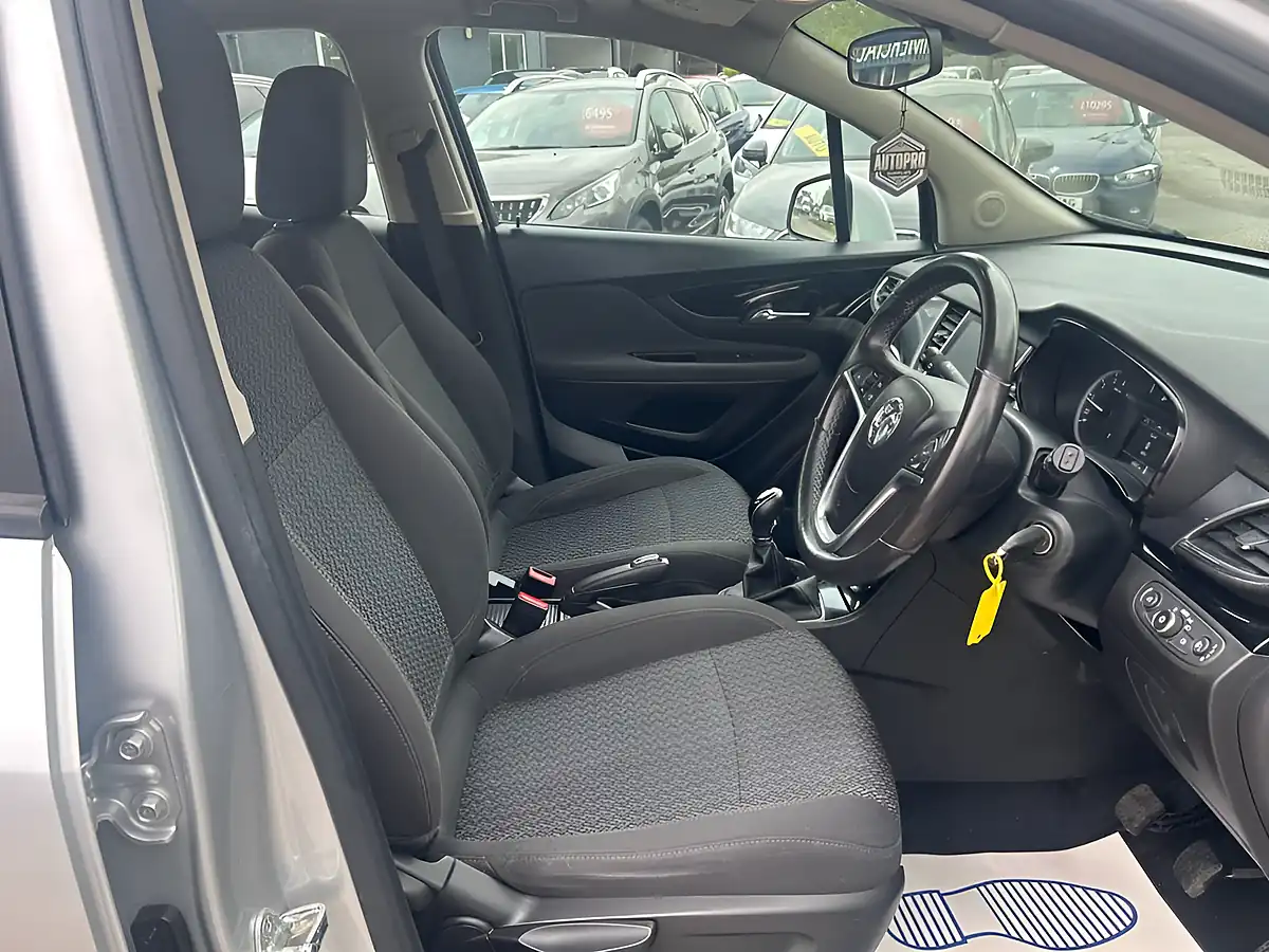 Used 2019 Vauxhall Mokka X Design Nav Silver - Interior and Exterior details 16